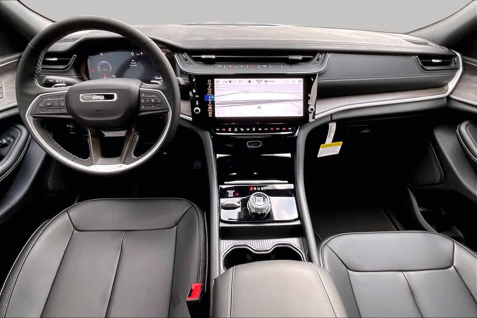 New 2026 Jeep Grand Cherokee Limited AWD/4WD image 12