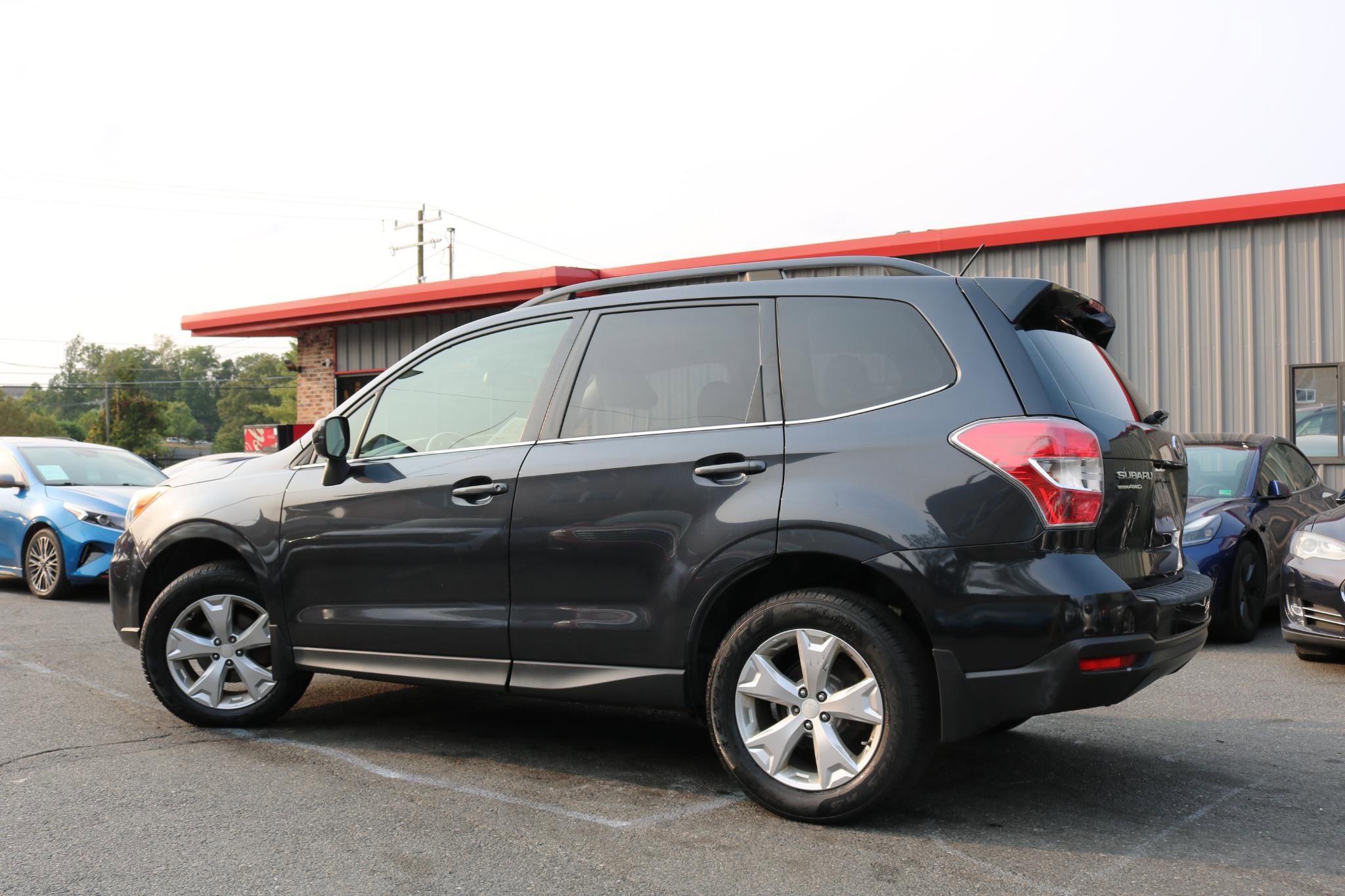 Used 2014 Subaru Forester 2.5i Limited AWD/4WD image 7