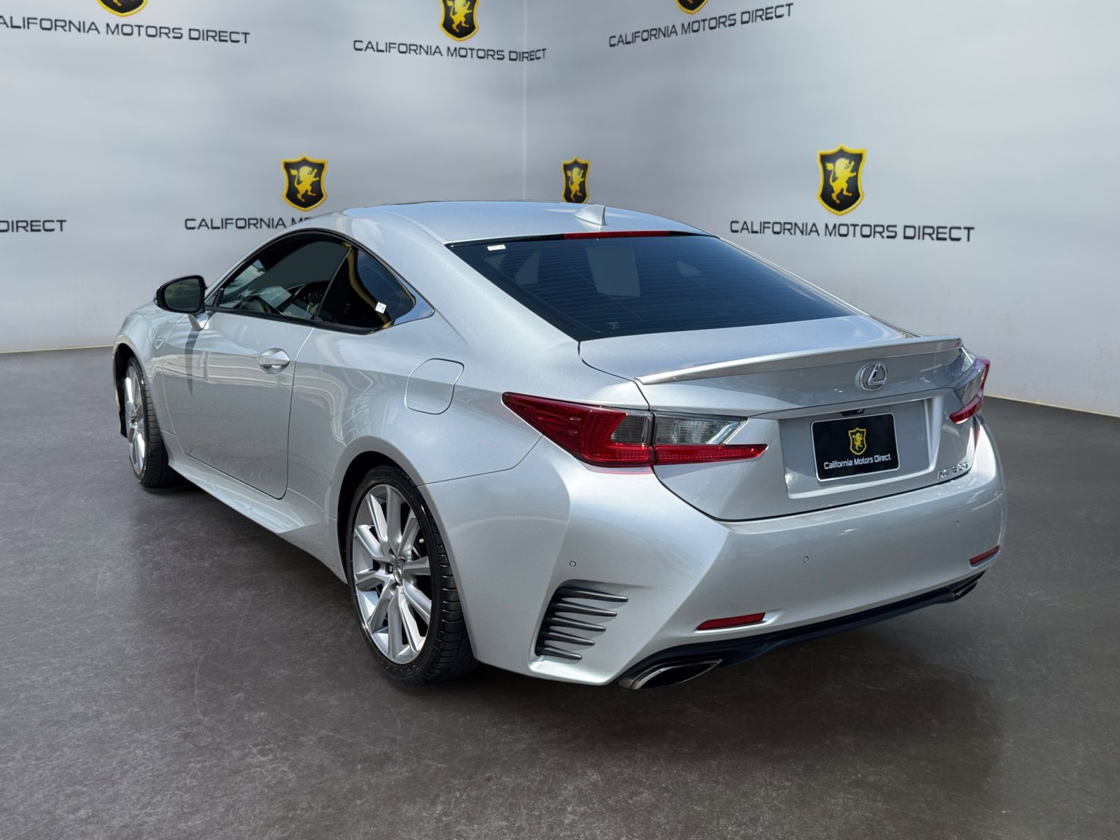 Used 2015 Lexus RC 350 w/ Luxury Package RWD image 3