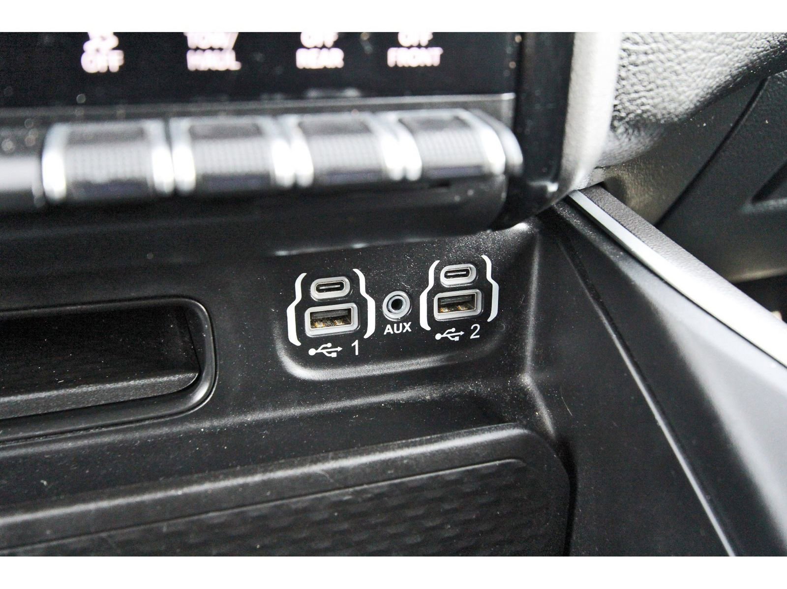 Used 2024 RAM 1500 Lone Star image 29