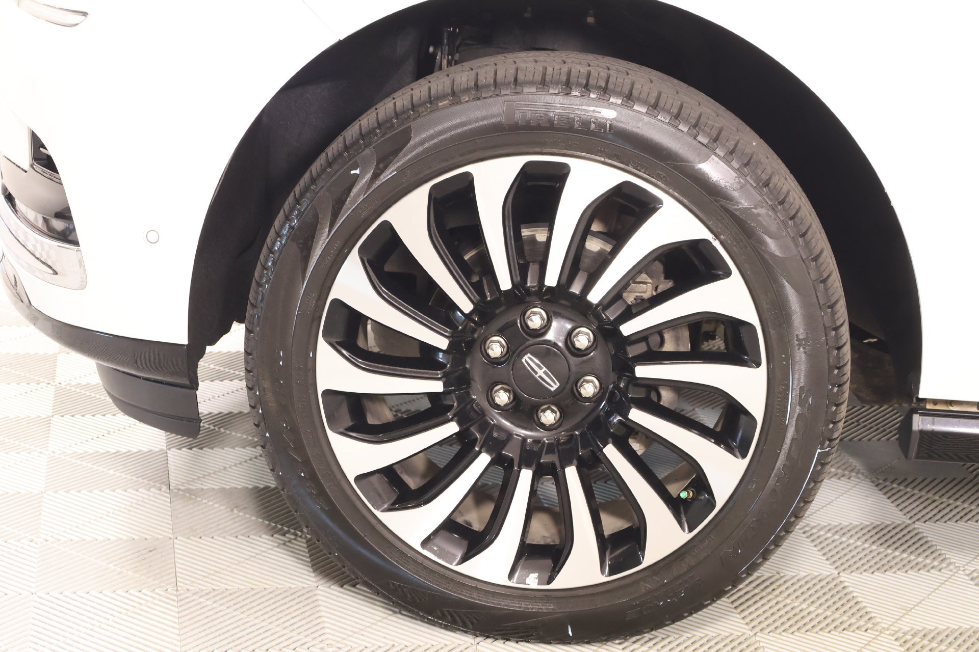 Used 2024 Lincoln Navigator L Black Label AWD/4WD image 20