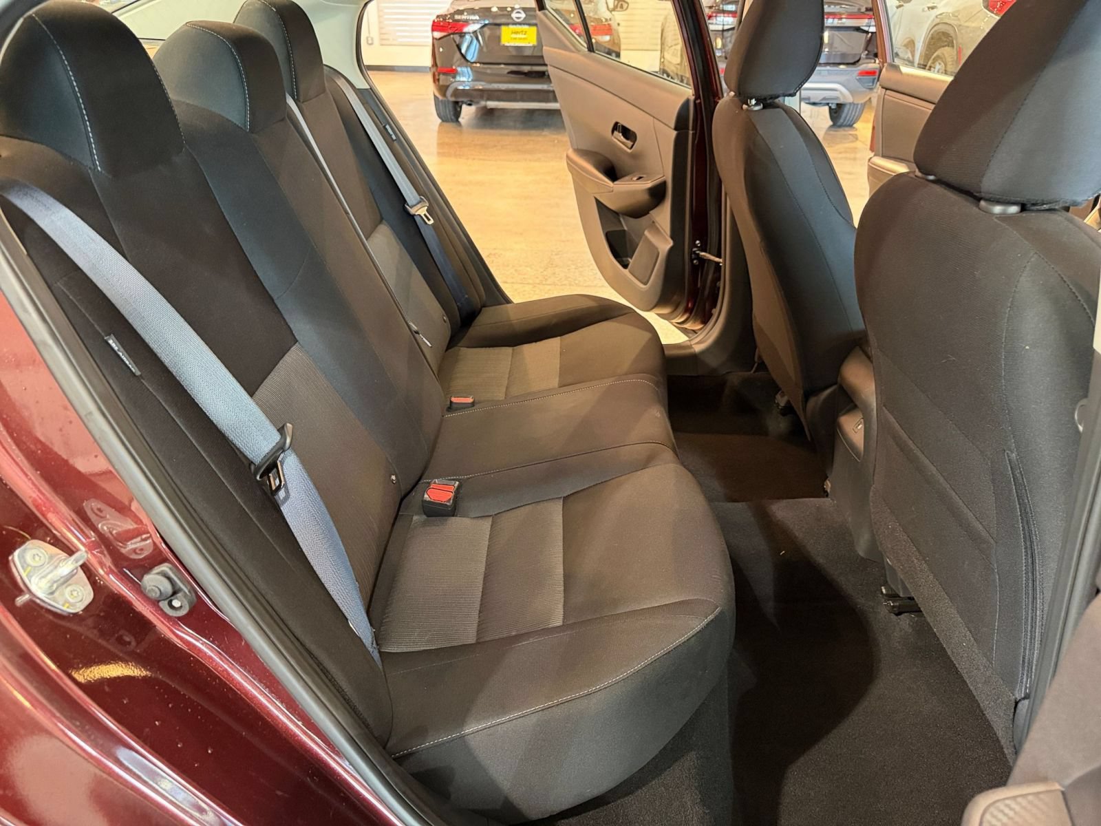 Used 2025 Nissan Sentra SV FWD image 31