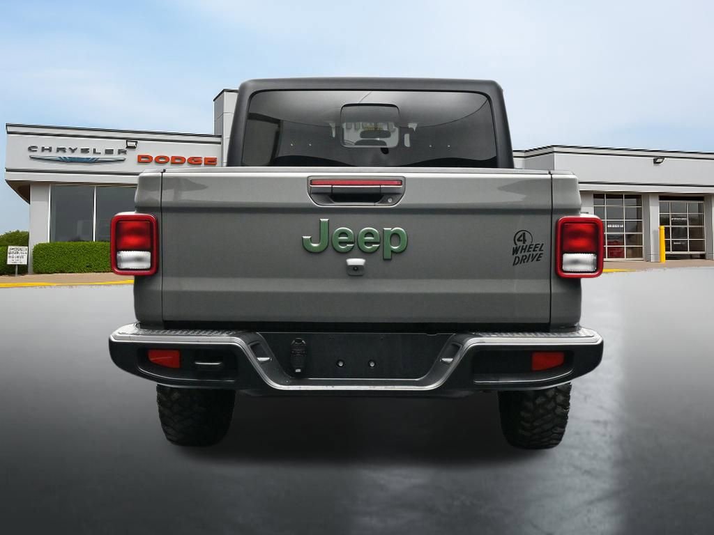 Used 2022 Jeep Gladiator Mojave AWD/4WD image 4