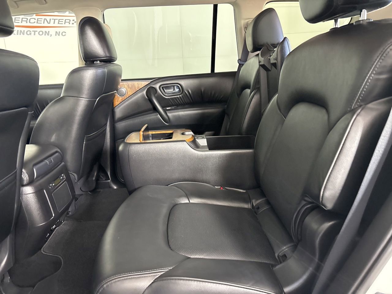 Used 2024 Nissan Armada SL w/ Captain's Chairs Package image 26