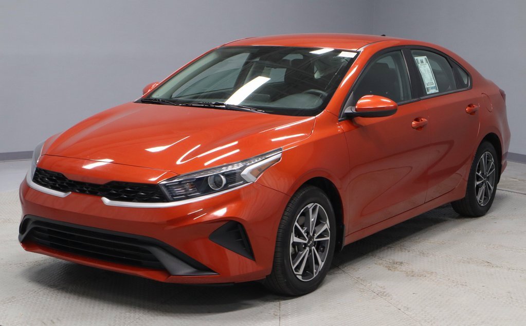 Used 2022 Kia Forte LXS image 8