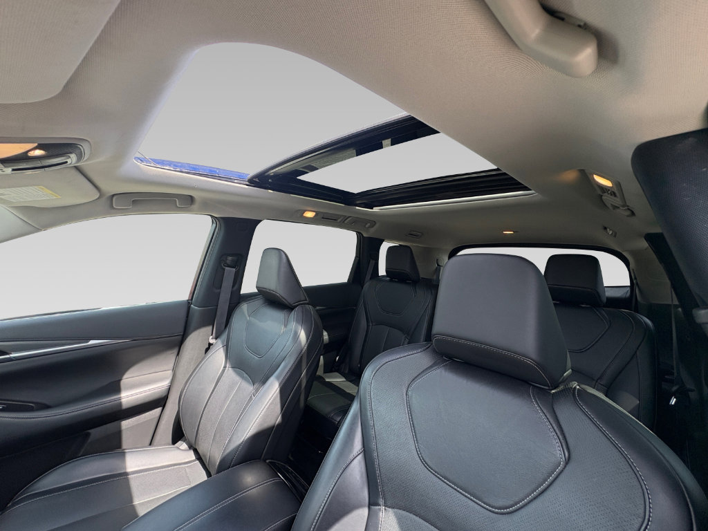 Used 2023 INFINITI QX60 Luxe image 11