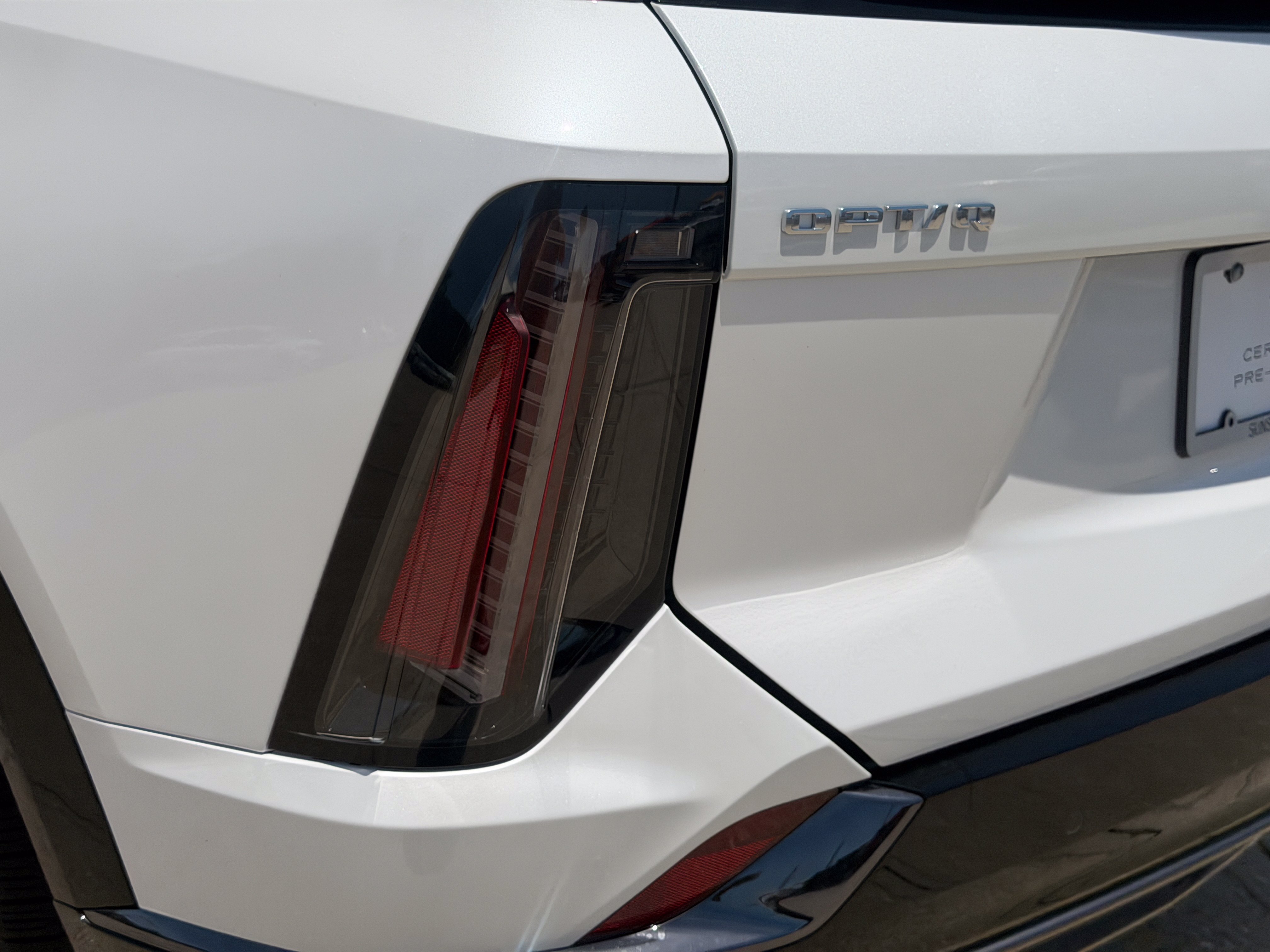Certified 2025 Cadillac Optiq Sport 1 AWD/4WD image 9