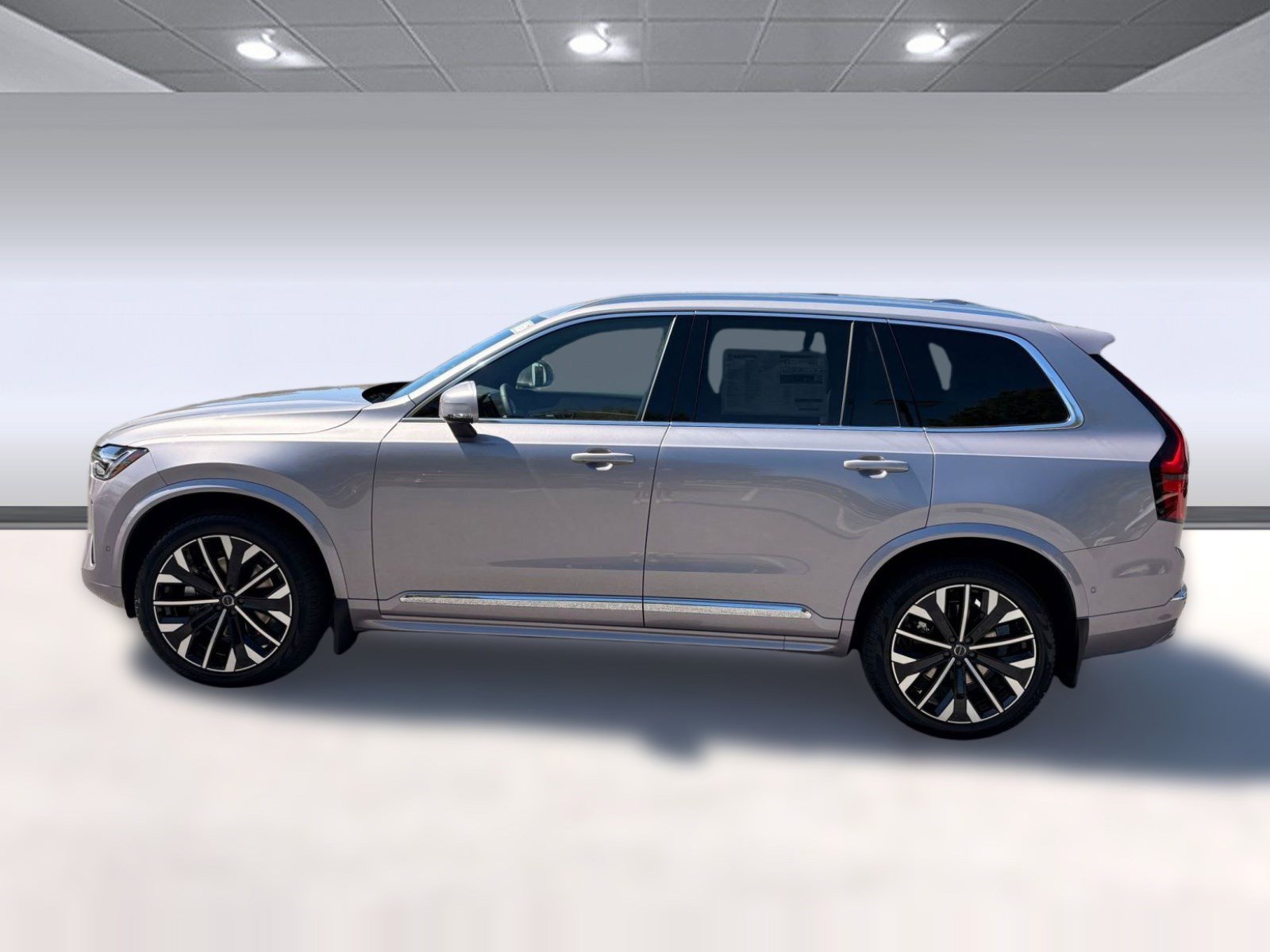 Certified 2026 Volvo XC90 B6 Plus w/ Protection Package AWD/4WD image 2