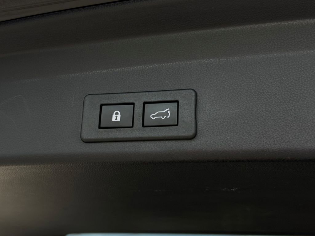 Used 2022 Subaru Ascent Touring w/ Popular Package #2A image 20