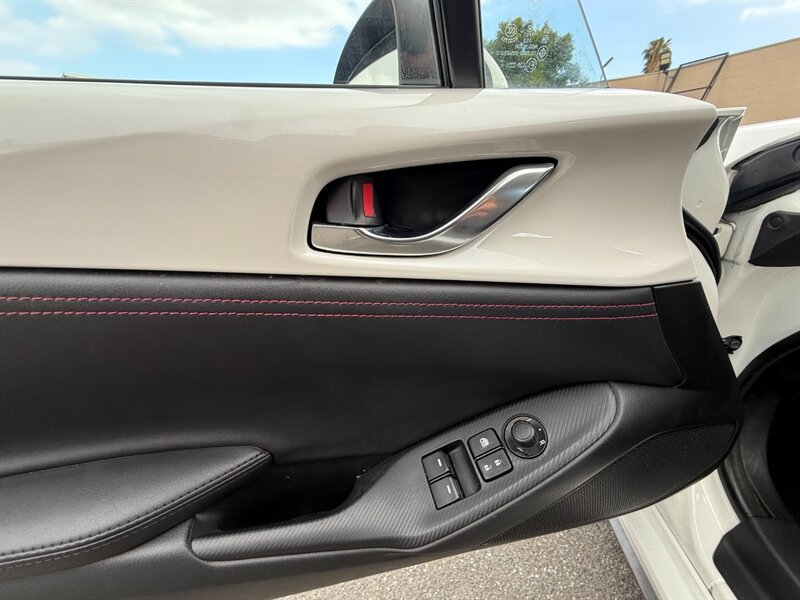Used 2018 MAZDA MX-5 Miata Grand Touring RWD image 20