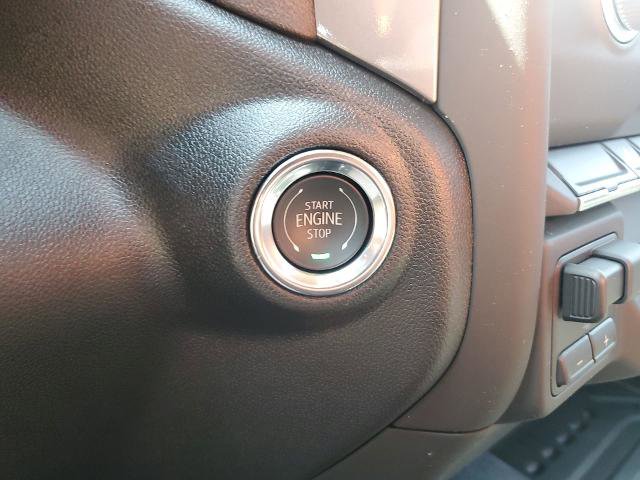 New 2025 GMC Sierra 3500 Pro w/ Convenience Package image 24