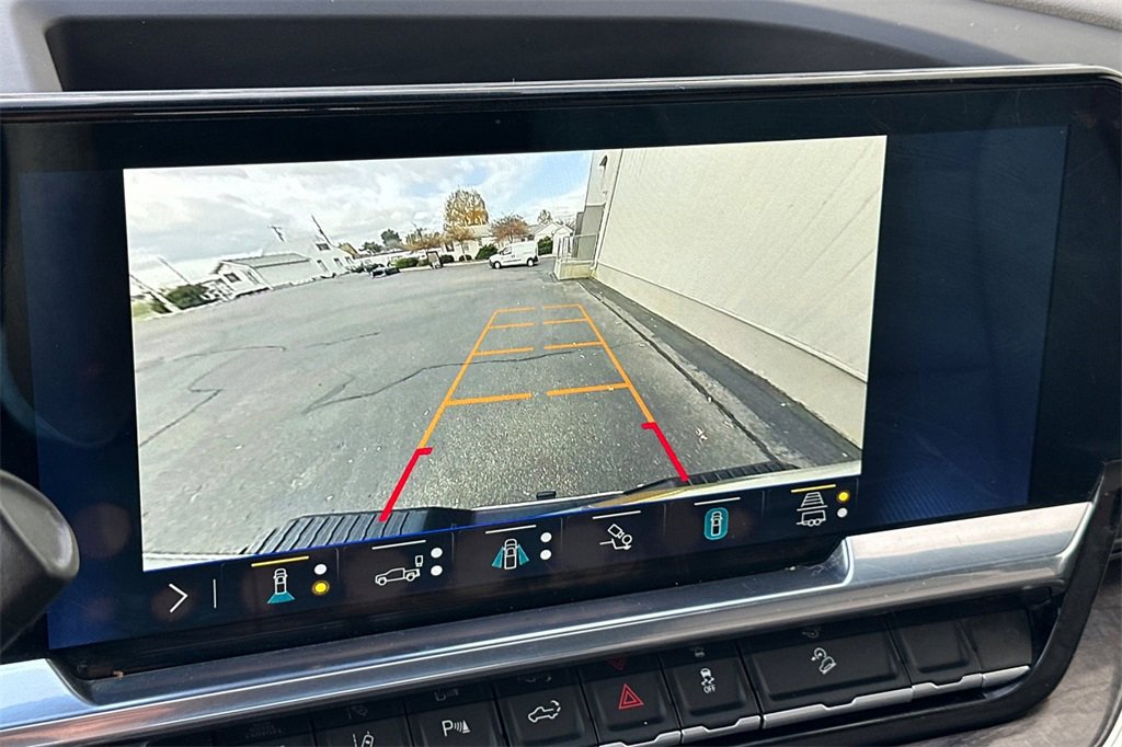 Used 2024 Chevrolet Silverado 3500 LTZ w/ LTZ Convenience Package image 20