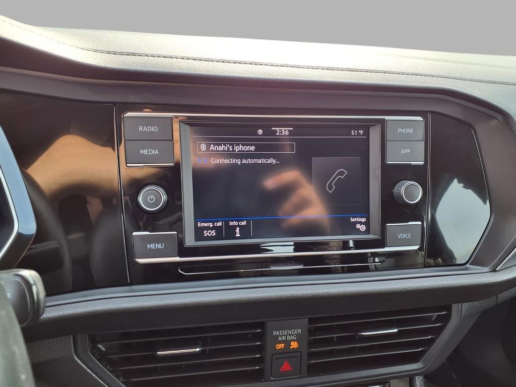 Used 2024 Volkswagen Jetta SE image 7