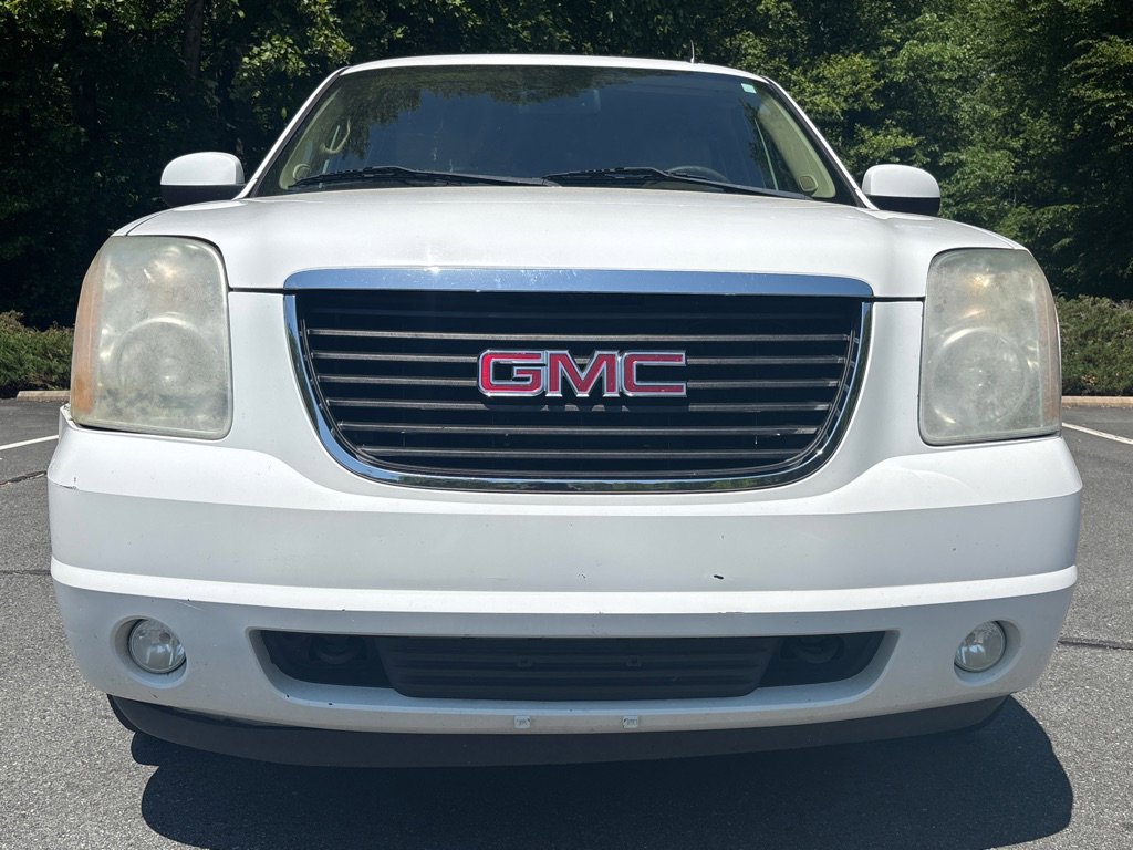 Used 2011 GMC Yukon XL SLT w/ SLT-2 Equipment Package AWD/4WD image 7
