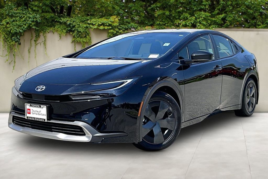 Used 2026 Toyota Prius Plug-In Hybrid image 3