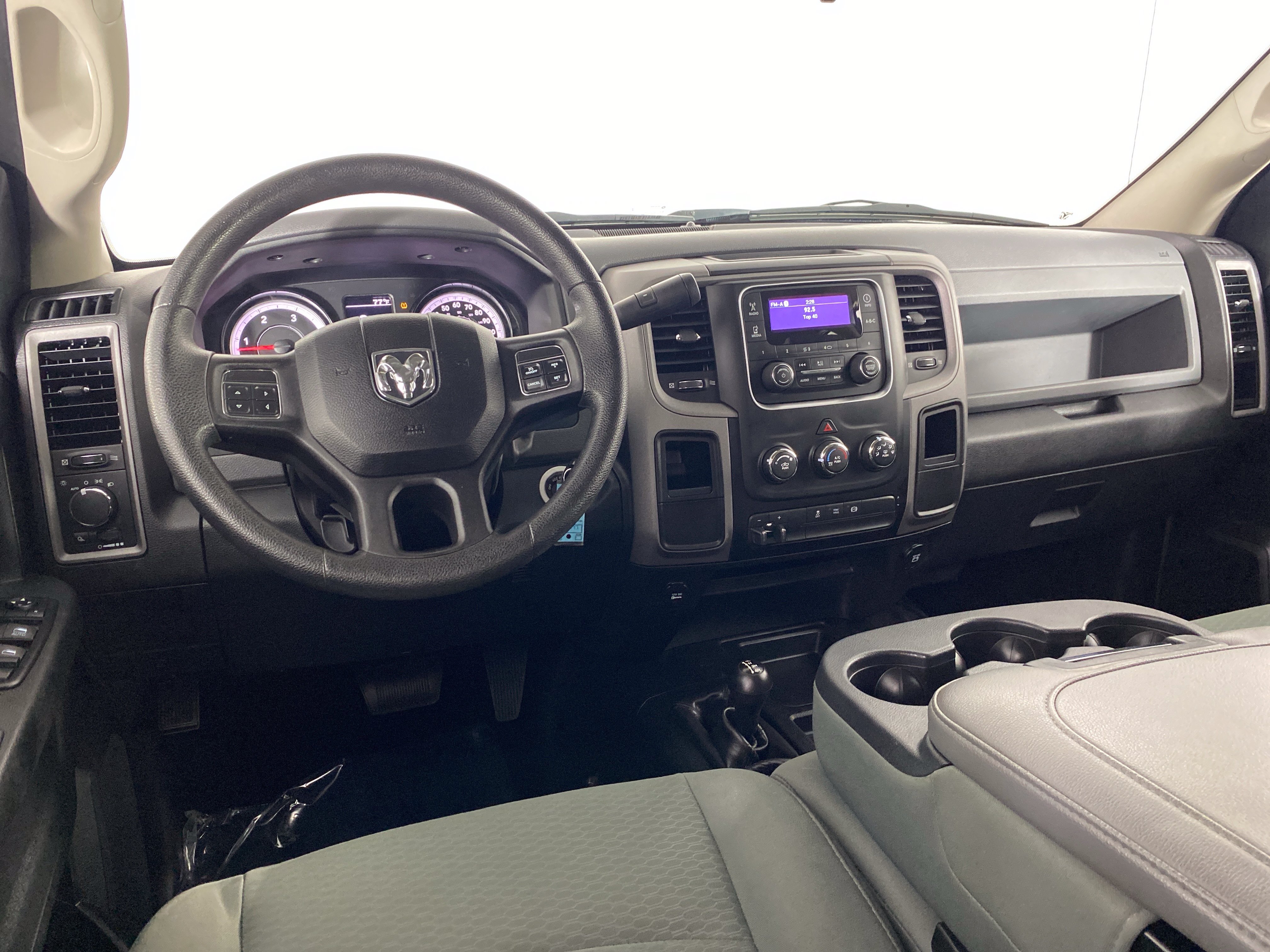 Used 2015 RAM 2500 Tradesman w/ Chrome Appearance Group AWD/4WD image 15