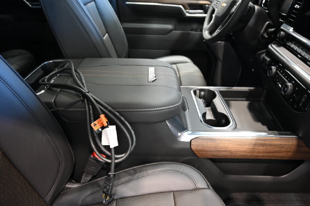 New 2026 Chevrolet Silverado 3500 High Country w/ High Country Premium Package AWD/4WD image 23