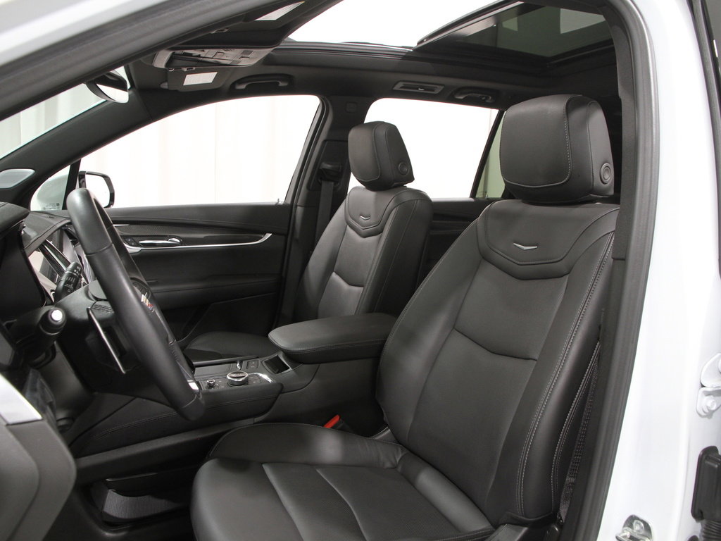 Used 2024 Cadillac XT6 Sport image 5