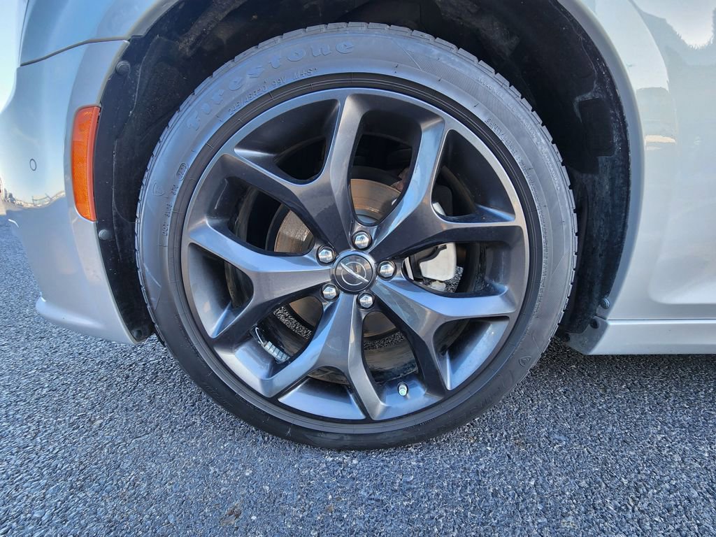 Used 2023 Chrysler 300 Touring L image 23