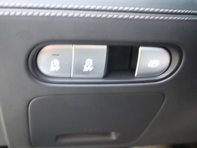 Used 2023 Genesis G90 3.5T image 30