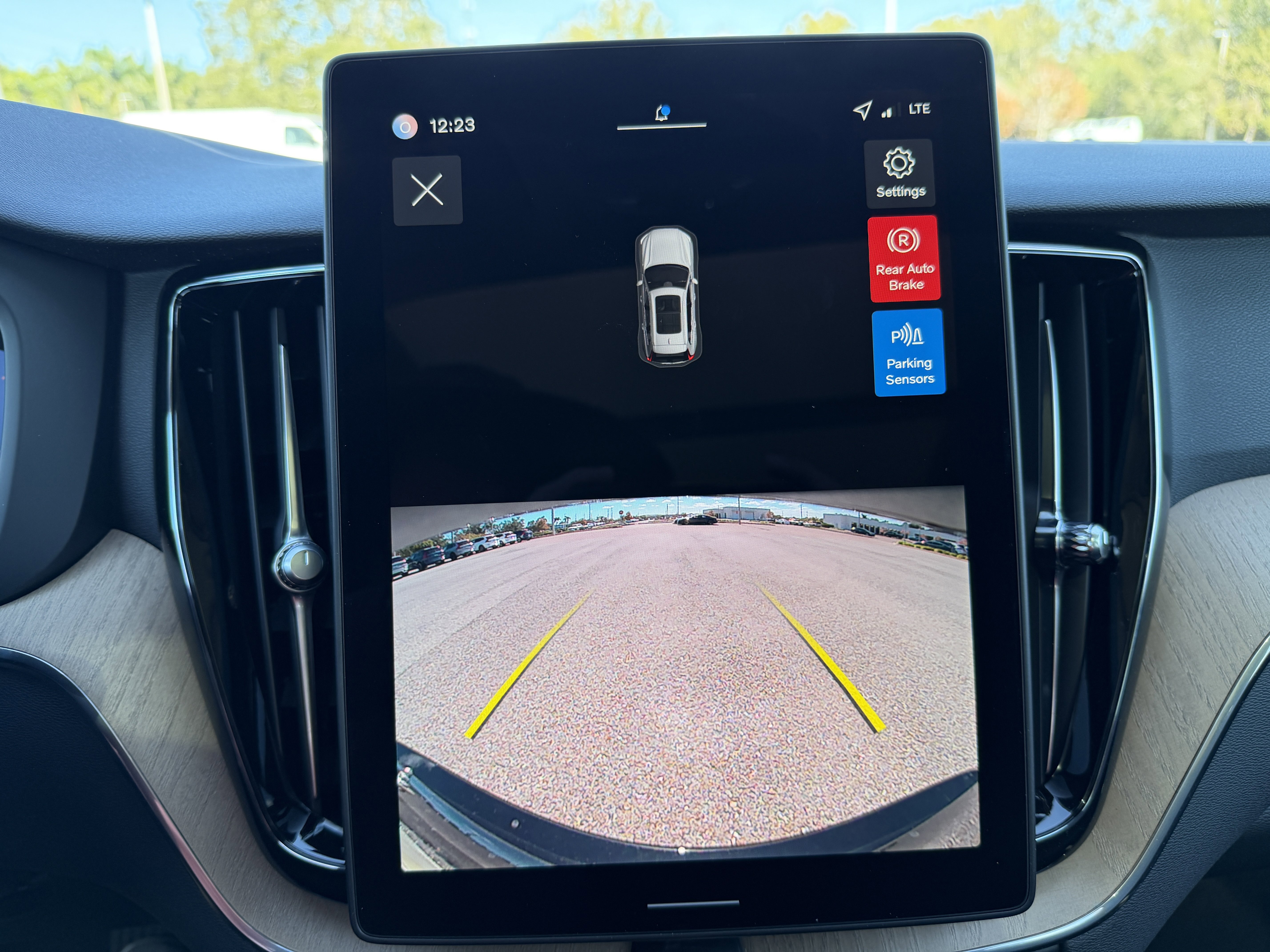 New 2026 Volvo XC60 B5 Core image 22