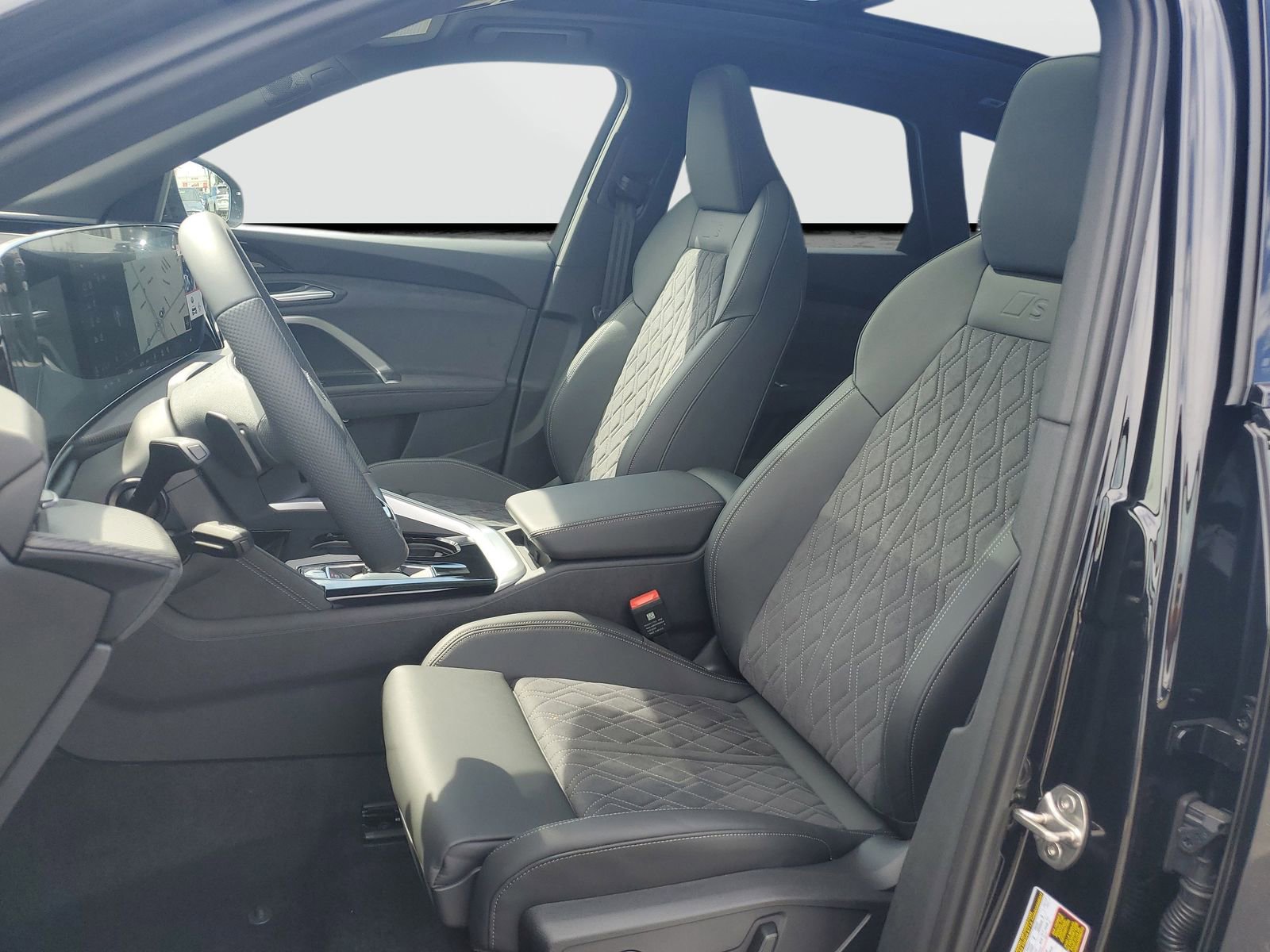 New 2025 Audi SQ5 Premium Plus image 18