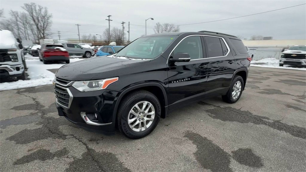 Used 2020 Chevrolet Traverse LT image 4