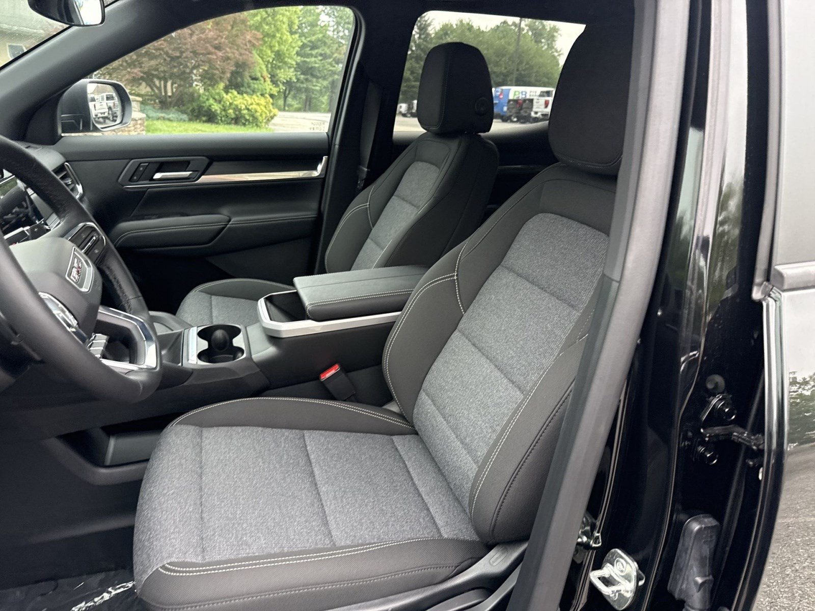 New 2027 GMC Terrain Elevation FWD image 10
