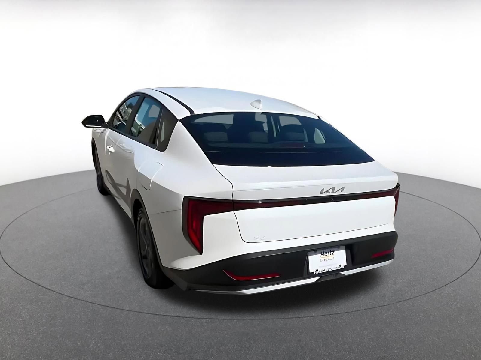 Used 2025 Kia K4 LXS image 11