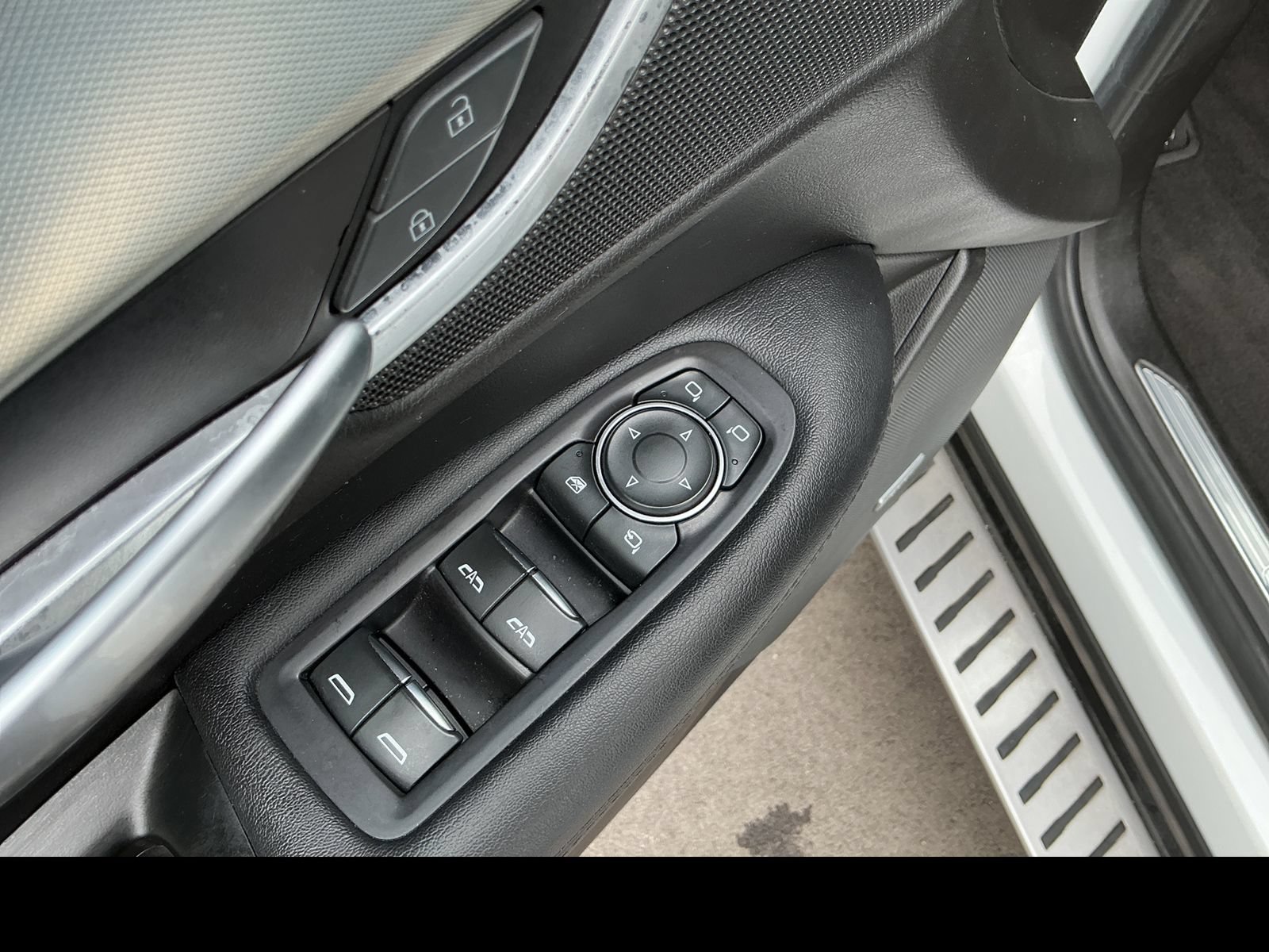 Used 2019 Cadillac XT5 Luxury w/ Sport Package FWD image 12