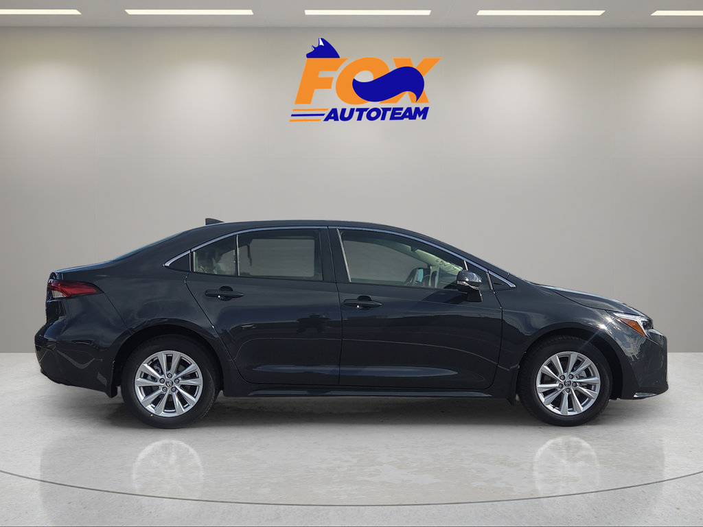 Used 2026 Toyota Corolla XLE FWD image 5