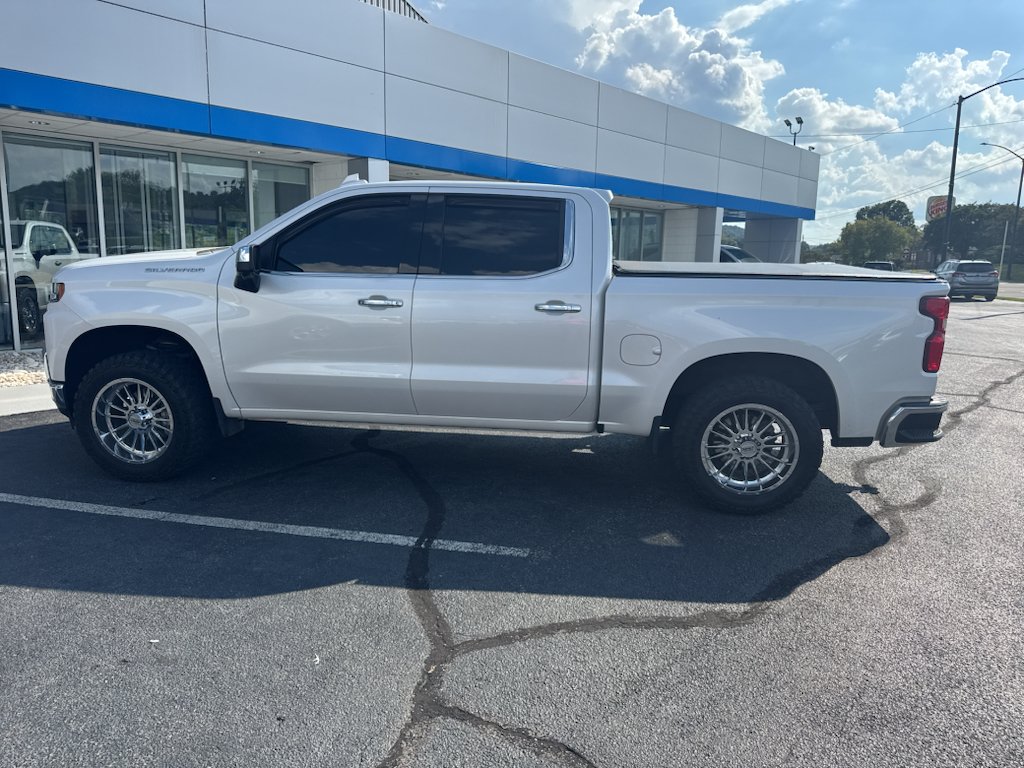 Used 2020 Chevrolet Silverado 1500 LTZ w/ LTZ Plus Package AWD/4WD image 8