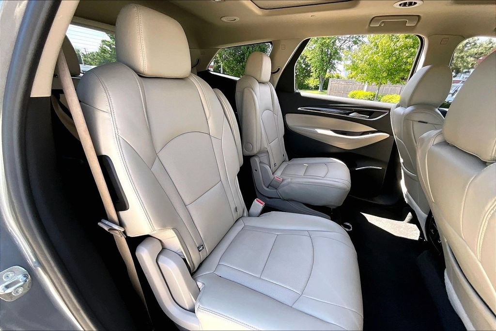 Used 2020 Buick Enclave Premium w/ Sun and Sites Package FWD image 30