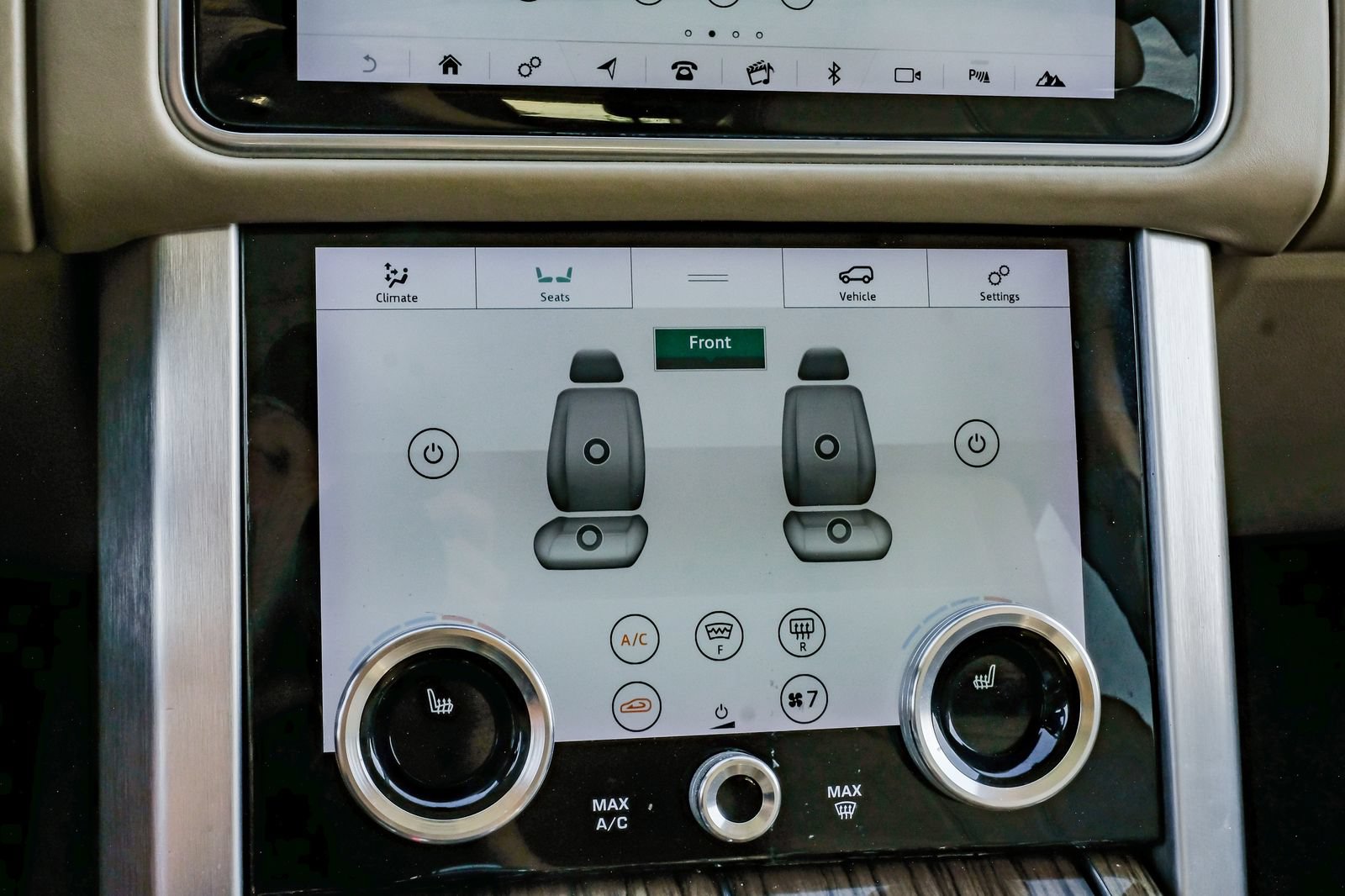 Used 2018 Land Rover Range Rover Supercharged AWD/4WD image 30