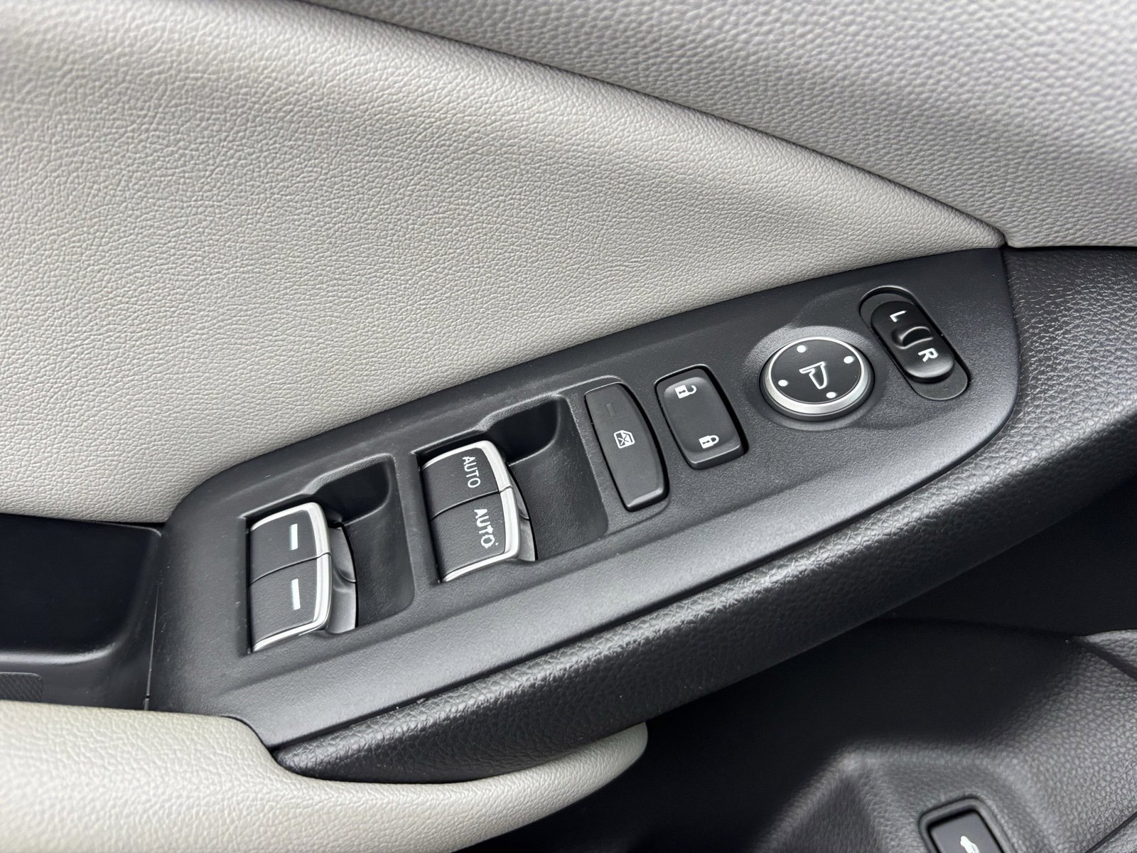 Used 2020 Honda Accord LX image 16