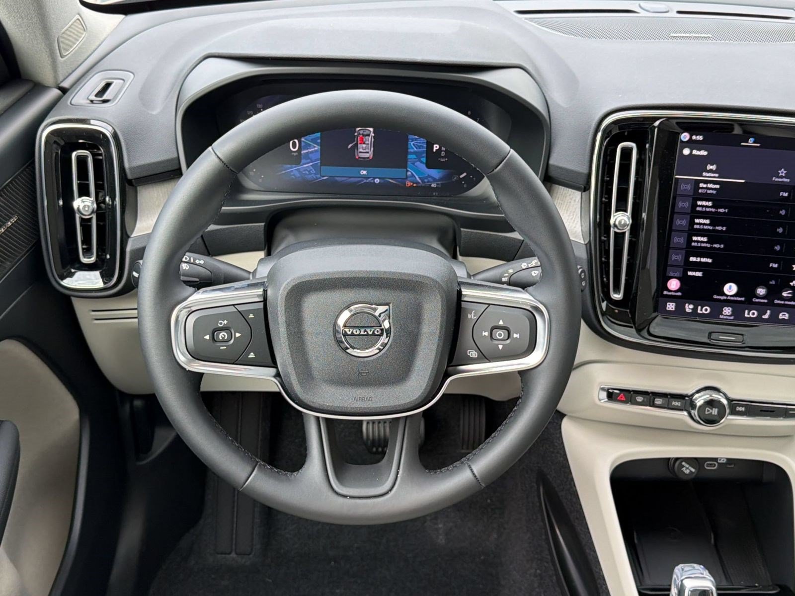 New 2026 Volvo XC40 B5 Ultra w/ Climate Package AWD/4WD image 11