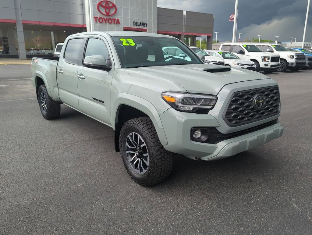 Used 2023 Toyota Tacoma TRD Sport w/ Black Out Package (TMS) AWD/4WD image 2