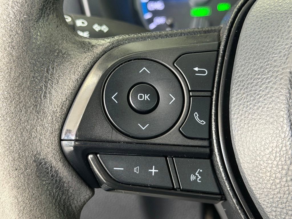 Certified 2022 Toyota RAV4 LE AWD/4WD image 23