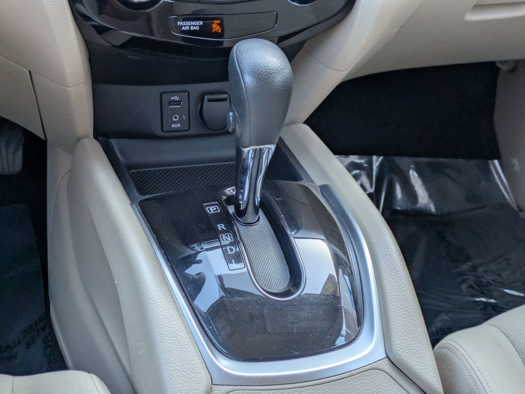 Used 2016 Nissan Rogue SV w/ SV Premium Package image 20