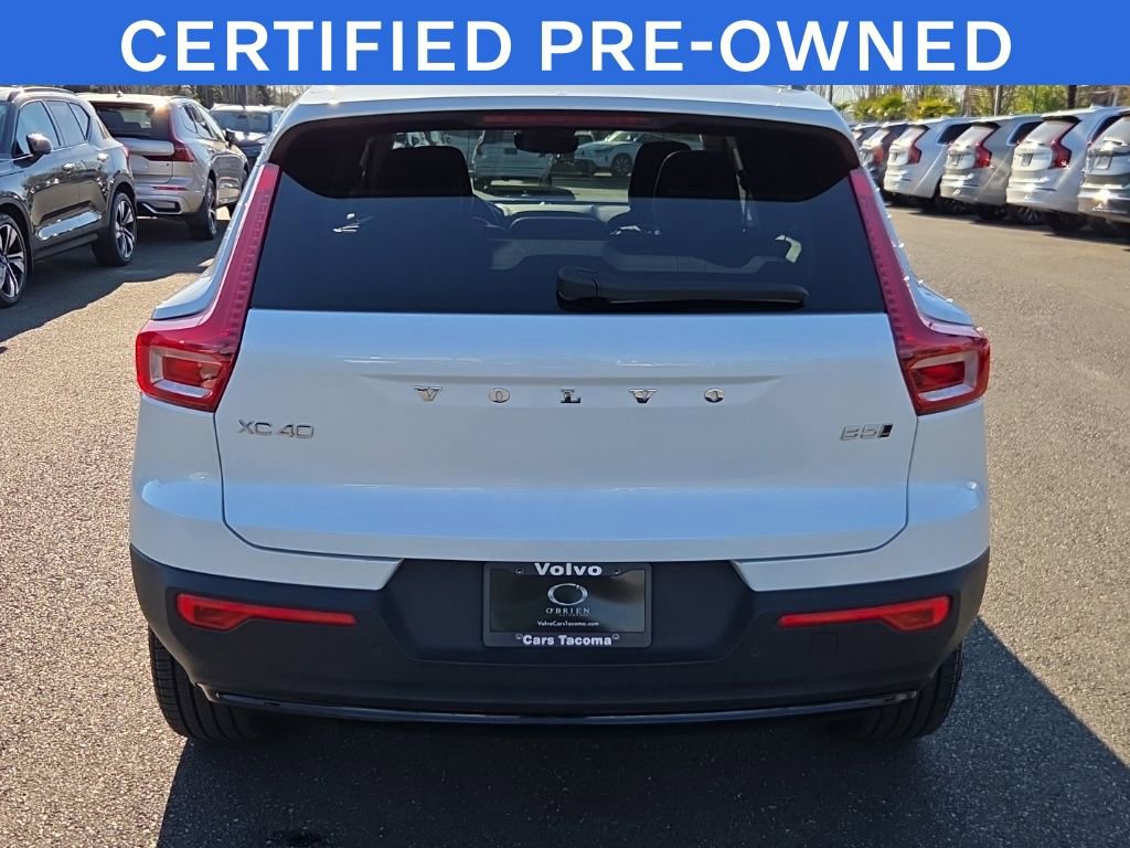 Used 2025 Volvo XC40 B5 Plus AWD/4WD image 12
