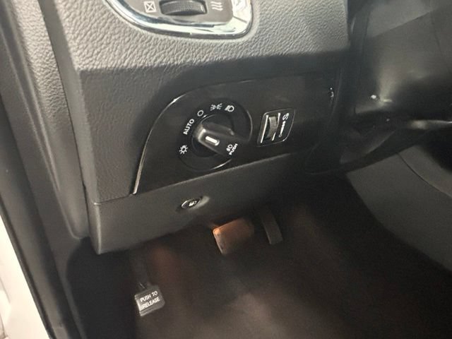 Used 2015 Dodge Durango Limited AWD/4WD image 18