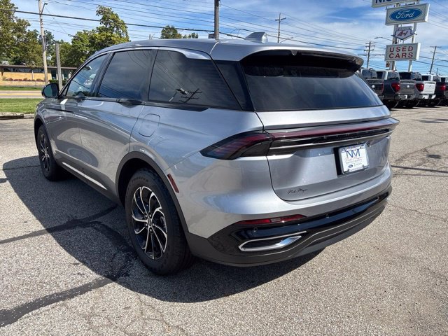 New 2026 Lincoln Nautilus Premier AWD/4WD image 8
