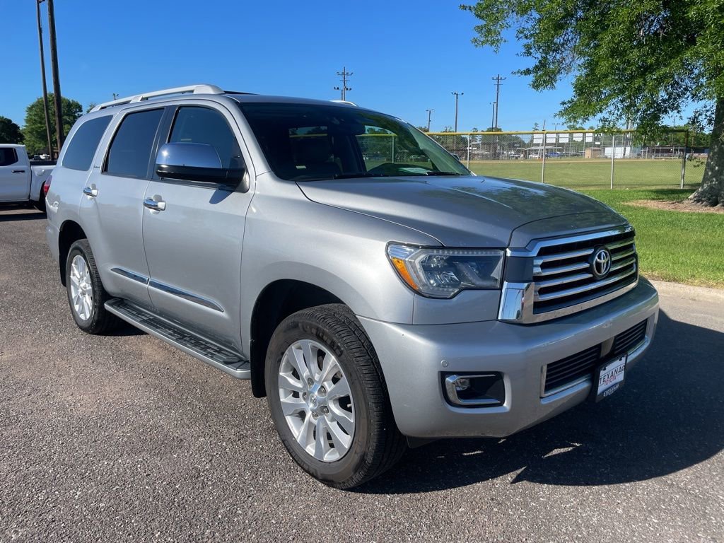 Used 2020 Toyota Sequoia Platinum AWD/4WD image 7
