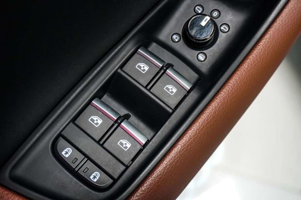 Used 2022 Audi Q8 Premium Plus w/ Premium Plus Package AWD/4WD image 23