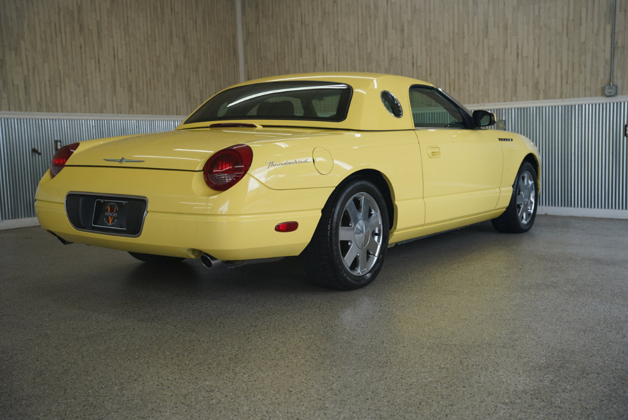 Used 2002 Ford Thunderbird image 10