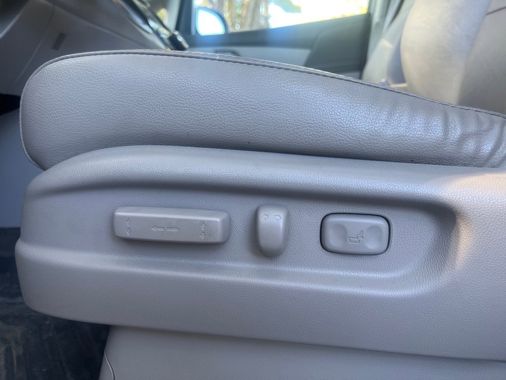 Used 2014 Honda Odyssey EX-L image 24