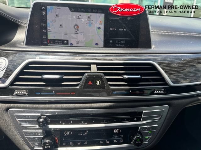 Used 2019 BMW 750i xDrive w/ Luxury Rear Seating Package AWD/4WD image 3