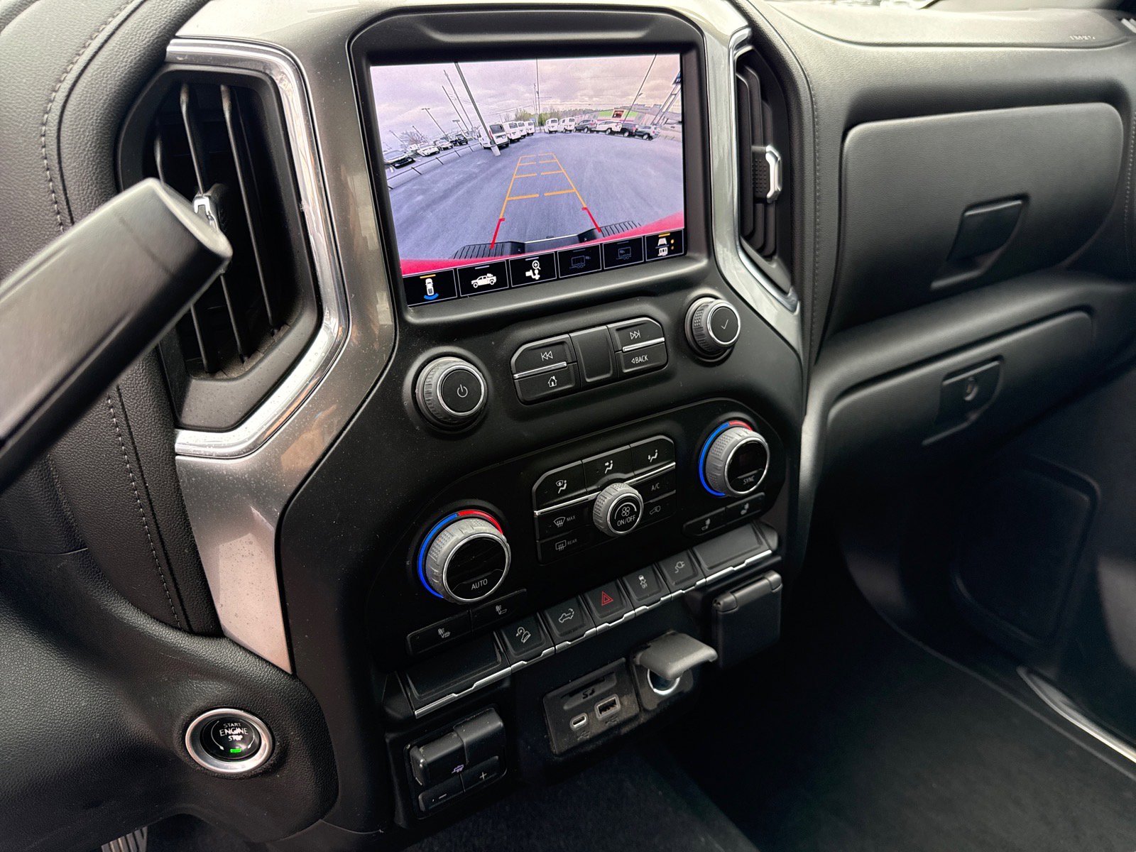 Used 2023 Chevrolet Silverado 3500 LTZ w/ Gooseneck/5TH Wheel Package image 19