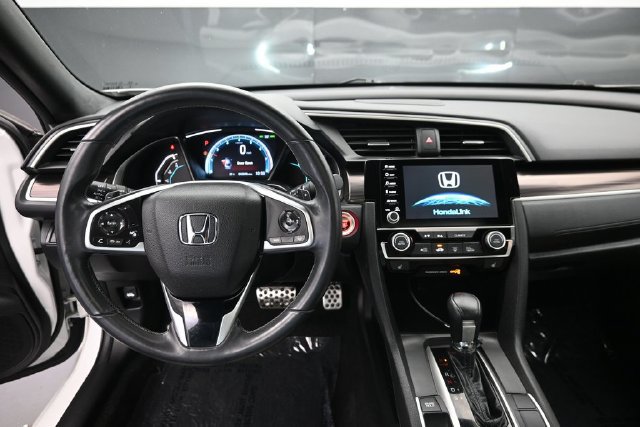 Used 2019 Honda Civic Touring image 10