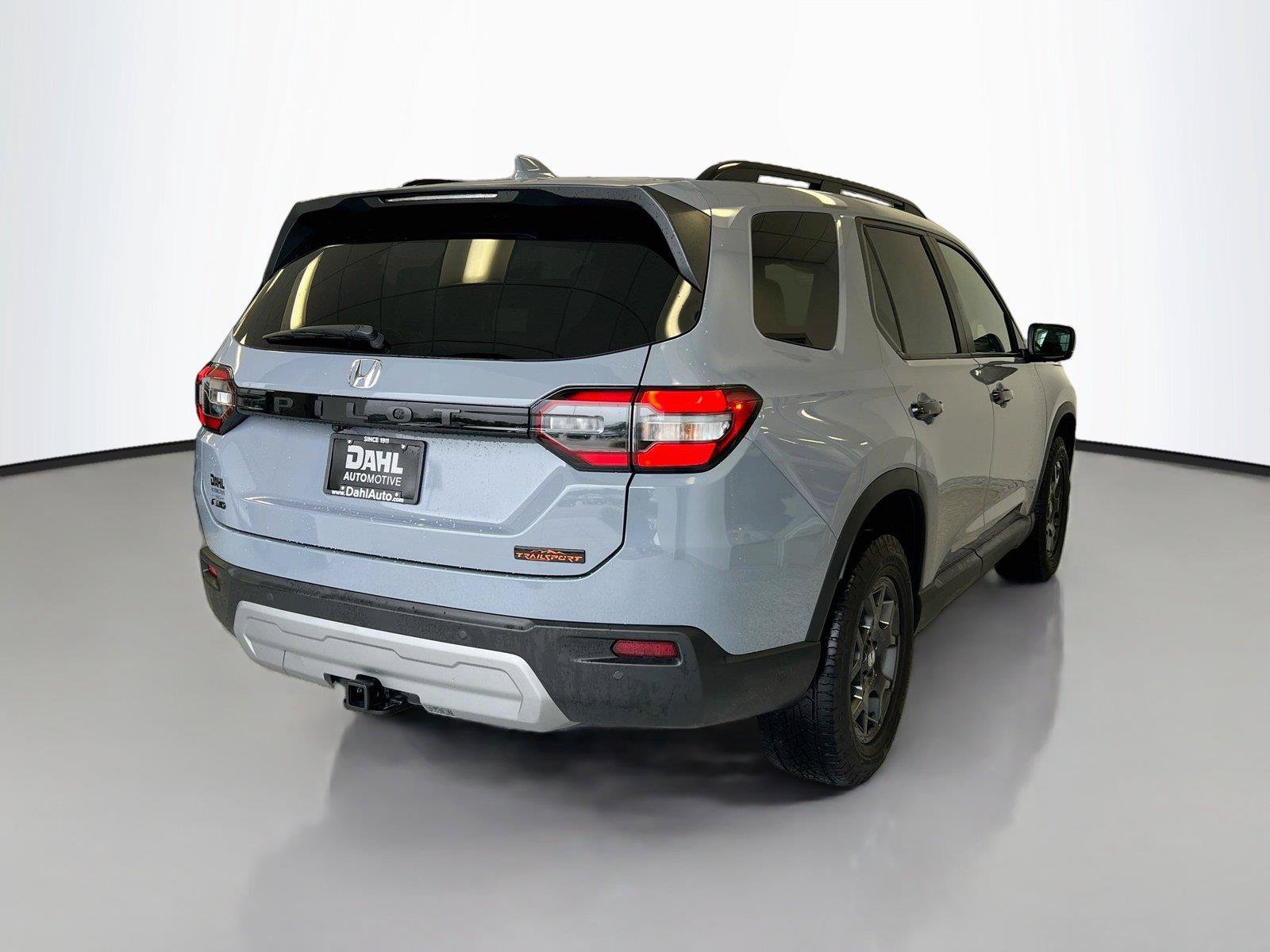 Certified 2025 Honda Pilot TrailSport image 13